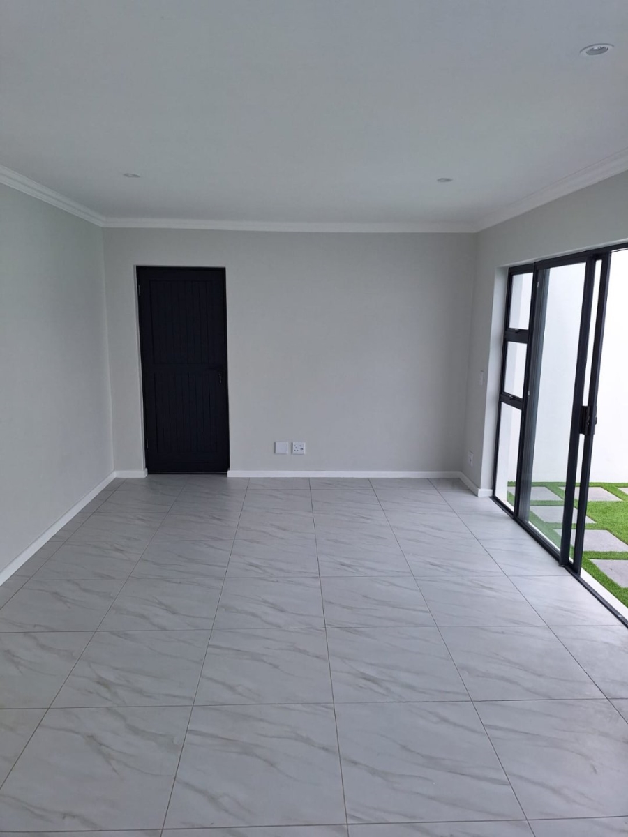 3 Bedroom Property for Sale in Sandown Western Cape